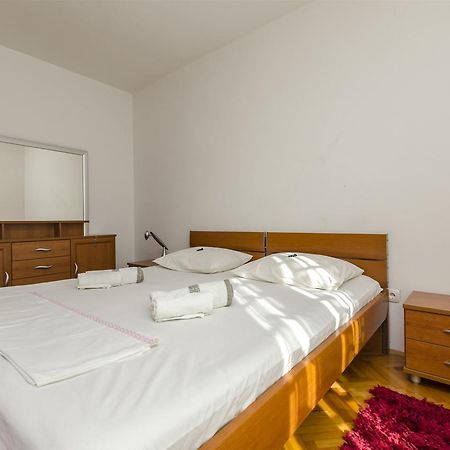 Apartments Mare Постира Экстерьер фото